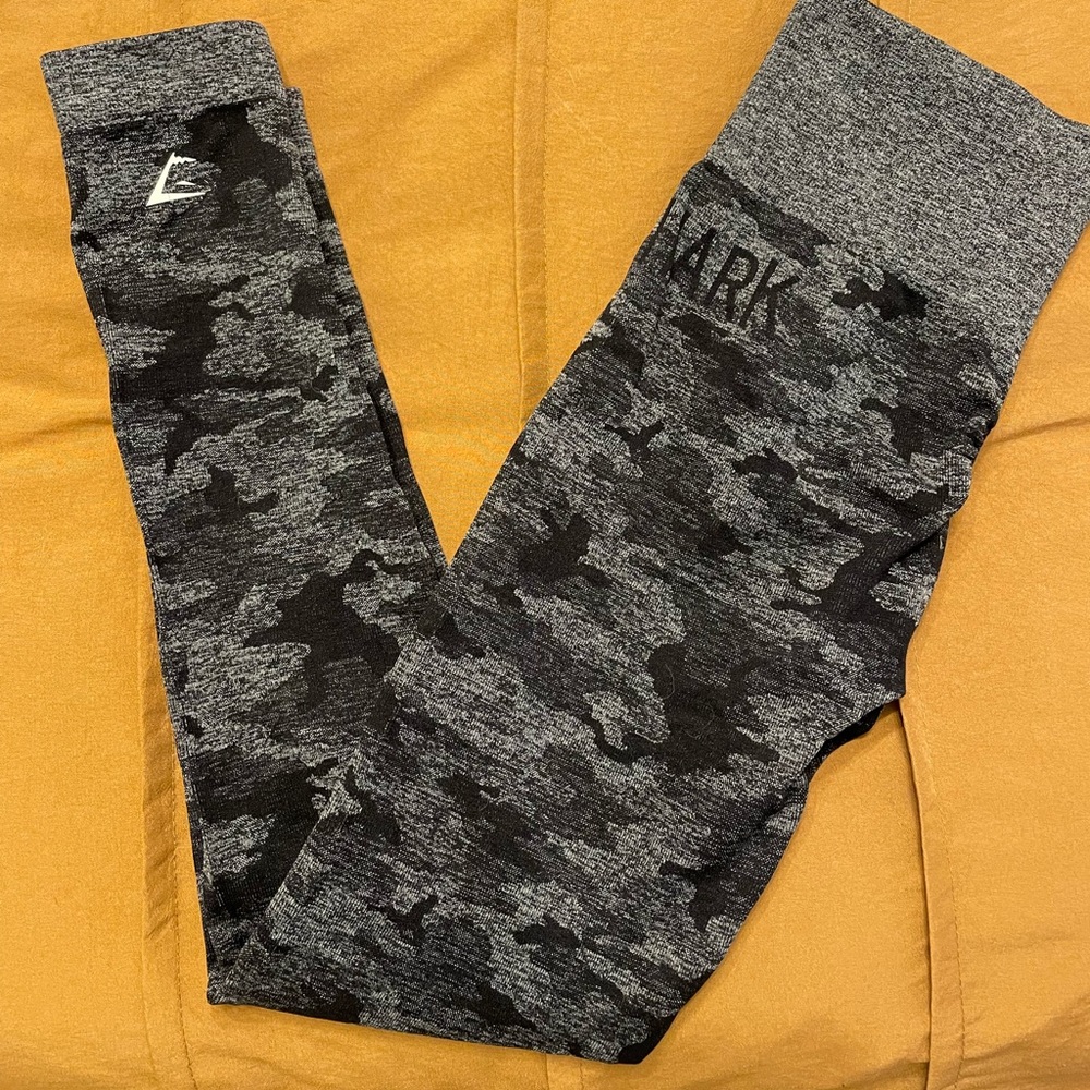 gymshark camo seamless legging - xs black